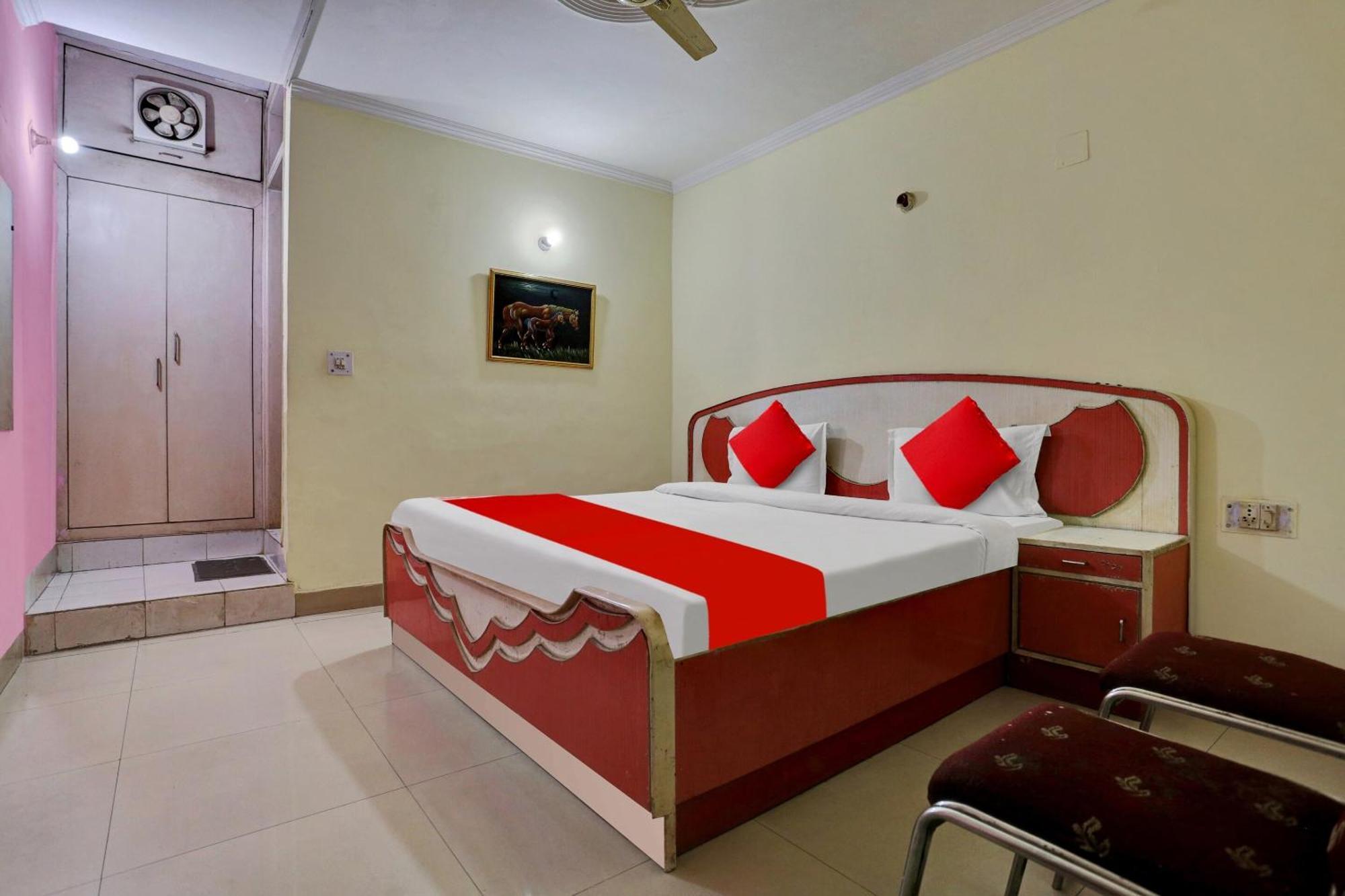 Hotel O Abhishek Residency New Delhi Exterior photo